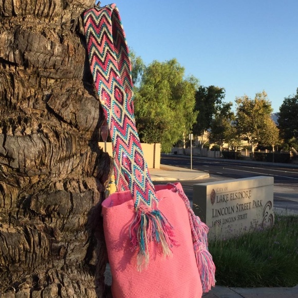 Mochilas 100% handmade- Colombian Wayuu Tribe Bags - Picture 2 of 3